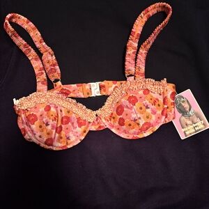 Strawberry Milk Mob Floral Bikini Top - Peach Pit Metal Clasp. Unused
